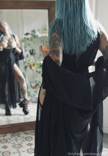 ティーンフィンガリングOnlyFans 無料裸 画像