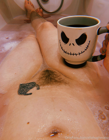 スリムな熟女OnlyFans 無料セクシー 写真