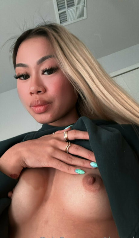 シャワーヌードOnlyFans ポルノ 画像