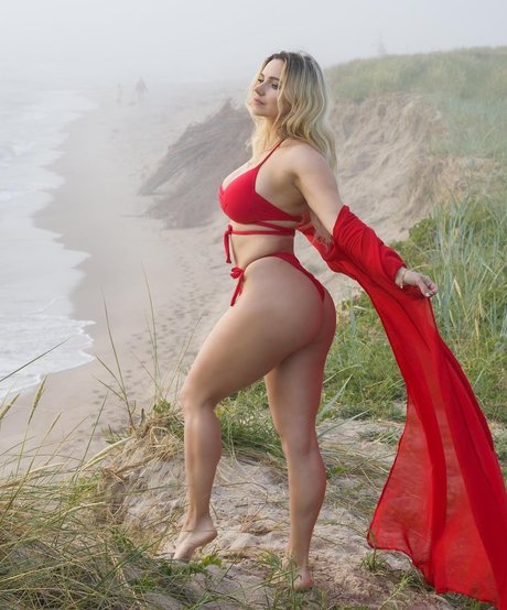 ゲイランジェリーOnlyFans 無料裸 写真