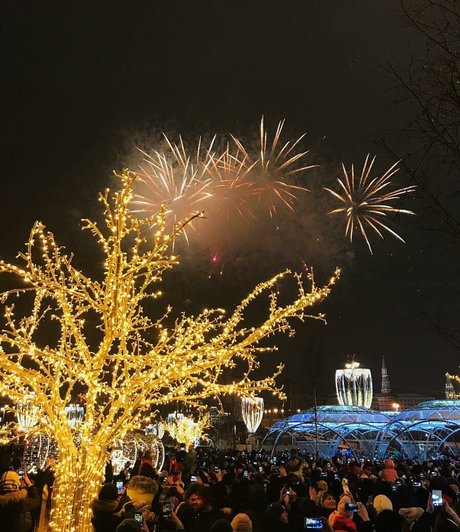 Holly Garner 裸のスター 画像