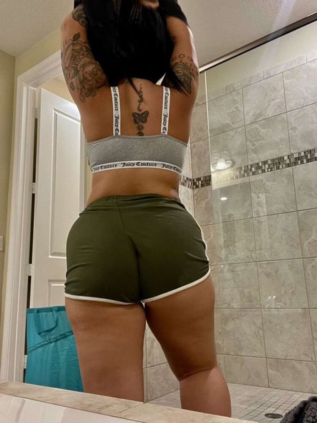 アジアンタトゥー OnlyFans ホットヌード 写真