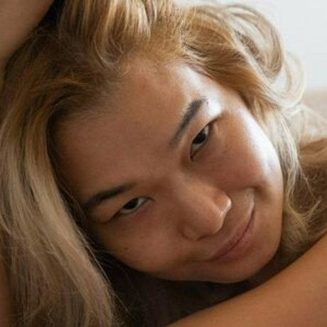 TickyPose セックス女優 写真