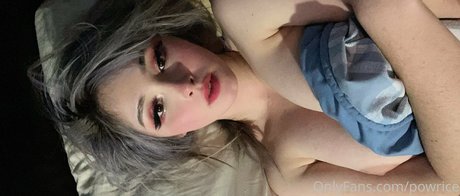 Powrice 女優 写真