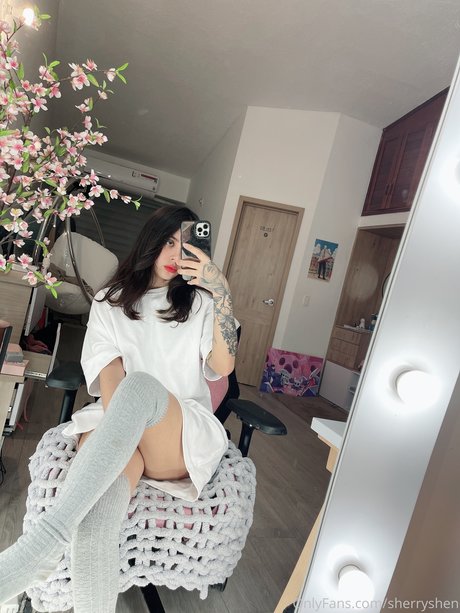 ハンズオンリーファン ポルノ 写真