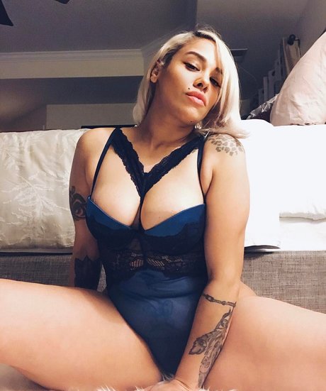 シシーオンリーファンズ ホット裸 ギャラリー