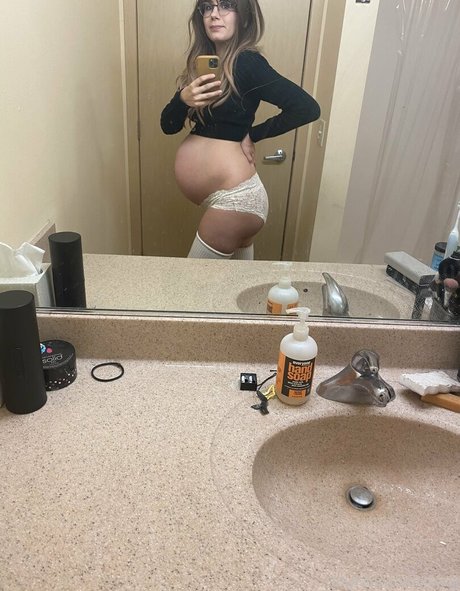 イギリス人熟女OnlyFans ホットセックス 画像