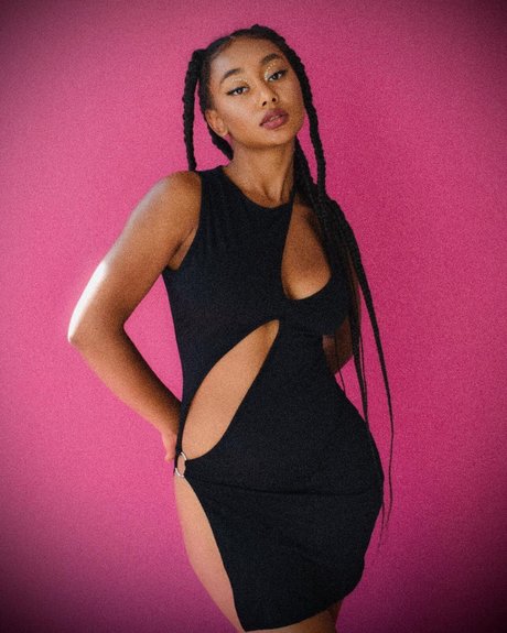 llleasy アートスター ギャラリー