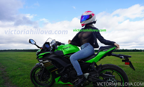 スリムな熟女OnlyFans アートxxx 写真