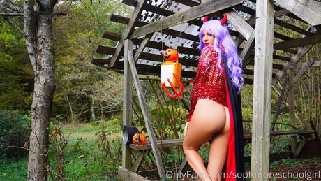 Sophmore schoolgirl エロティックモデル ギャラリー