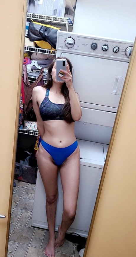 日焼けしたOnlyFans 美しい裸 ギャラリー