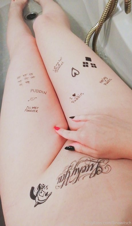 痩せたブロンドのOnlyFans 美しいヌード 写真