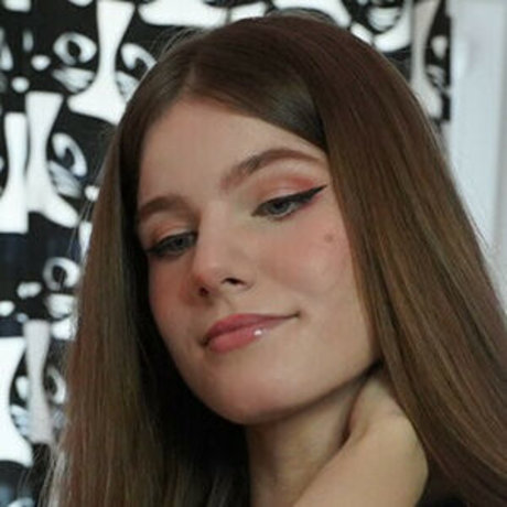 alessja 裸のポルノスター 写真