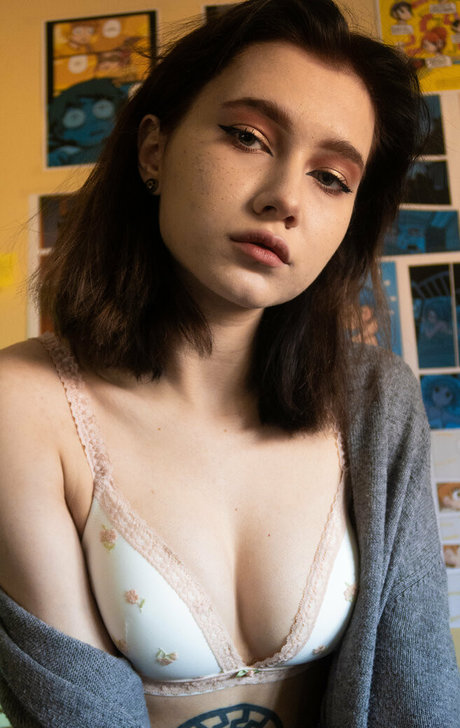 arina gp 裸のモデル 画像