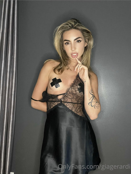 Giagerardi 美しい女優 写真