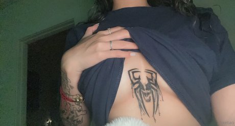 Jxcryn ポルノスター 写真