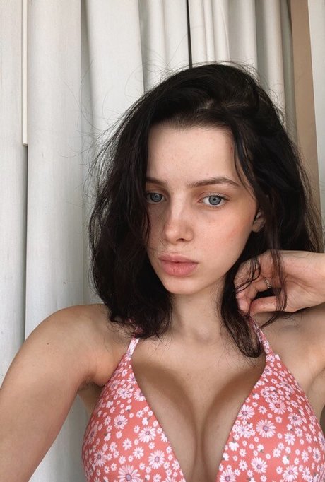 Brittany Olivia アダルトスター 写真