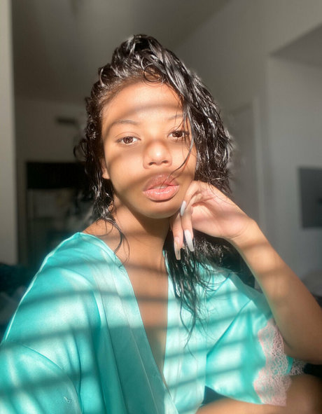 Nia Nacci 高品質モデル 画像