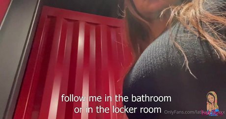 Latika Jha スター ヌード 写真