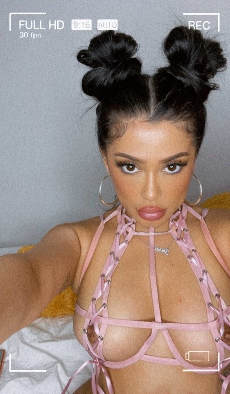 エボニートランスオンリーファンズ ポルノグラフィック 写真