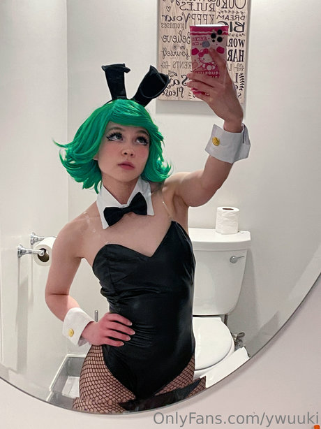 yyuki ホットモデル 写真