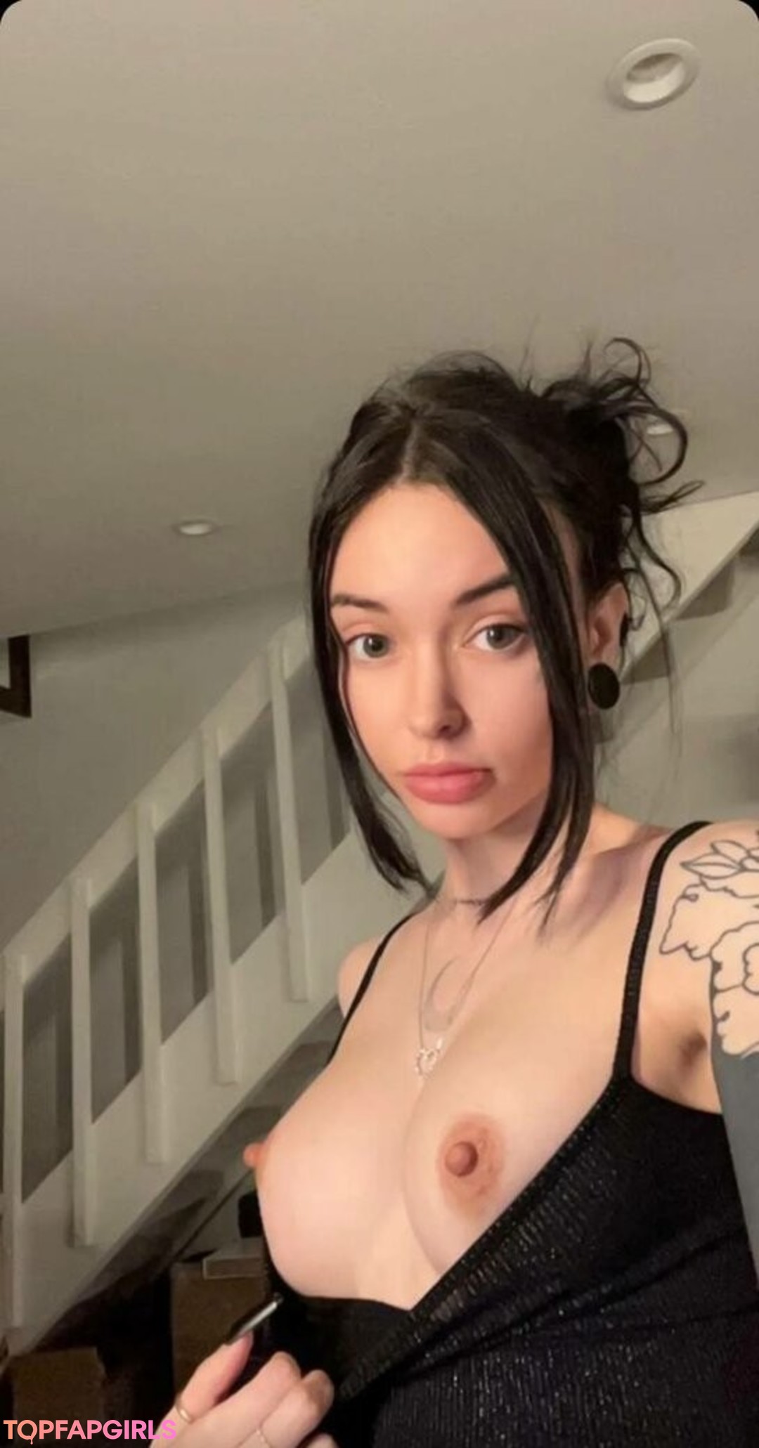 Stormy Summers トップポルノスター 写真