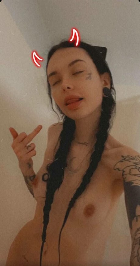 Stormy Summers ポルノモデル 画像