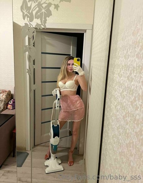 ロシアの熟女OnlyFans ポルノ 写真