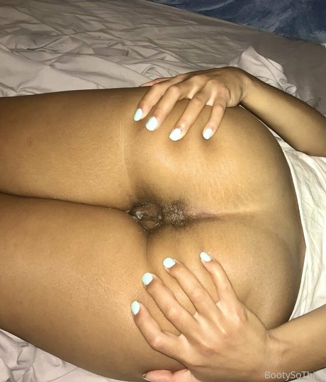 痩せた金髪の熟女OnlyFans 無料 写真