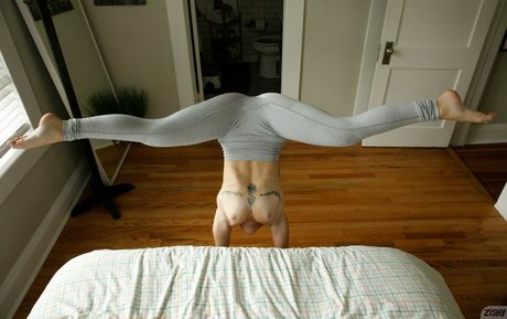 ティーングラスオンリーファン ポルノグラフィック 写真