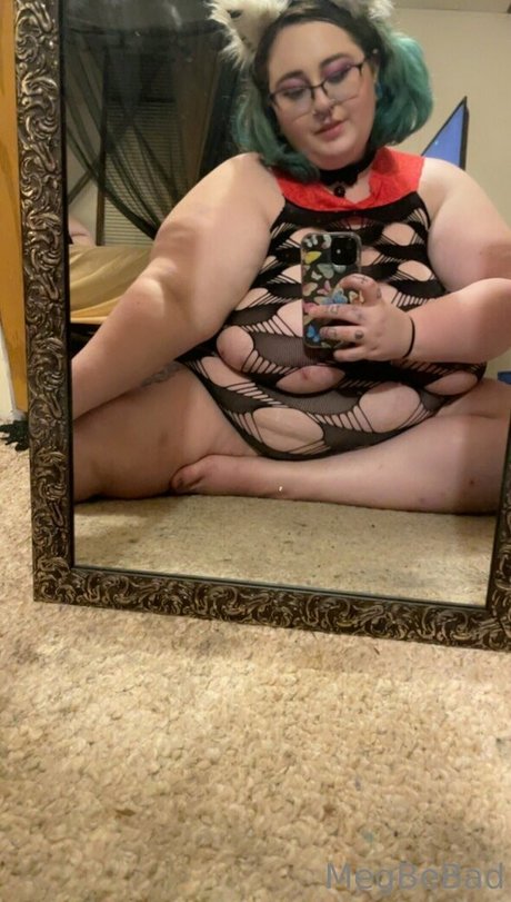 megbebad ポルノスター 裸 画像