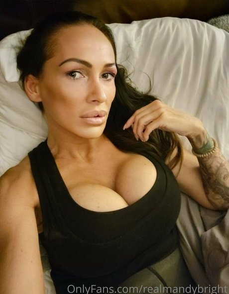 realmandybright 裸のポルノスター 写真