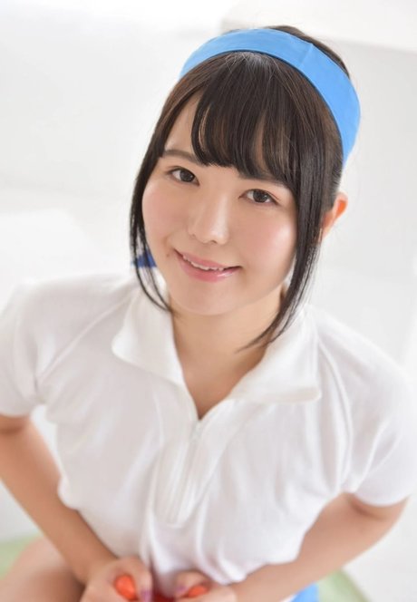 痩せた金髪の熟女OnlyFans ポルノ 写真