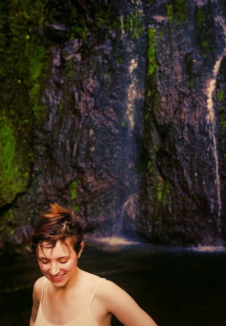 アナルパウグオンリーファンズ セクシー ギャラリー