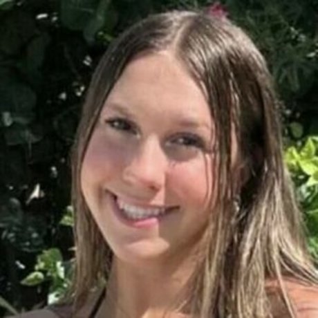 フィンドムオンリーファンズ ポルノグラフィック 写真