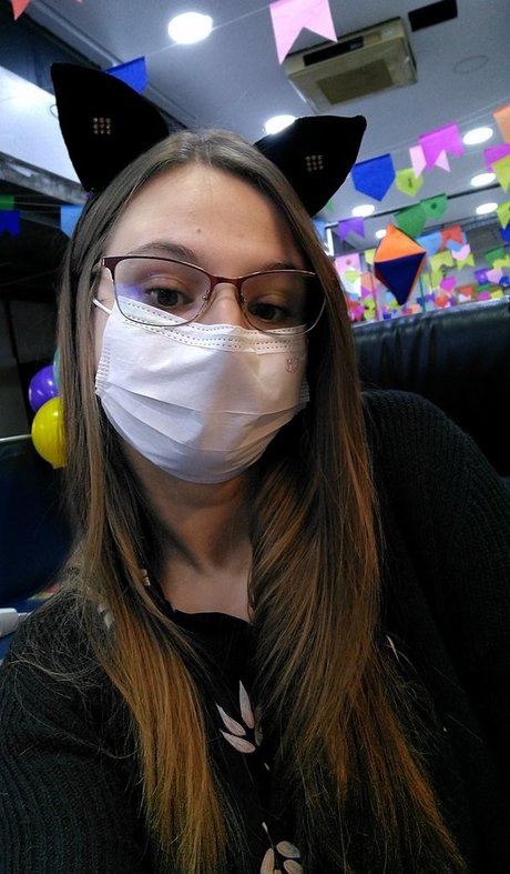 Ana Karolina Eisen スター 裸 画像