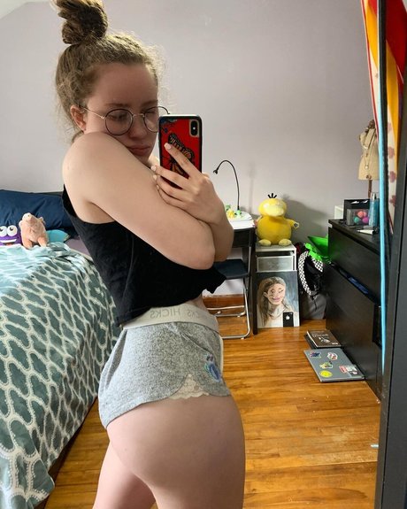 Alyssa Cleversey ホットモデル 写真