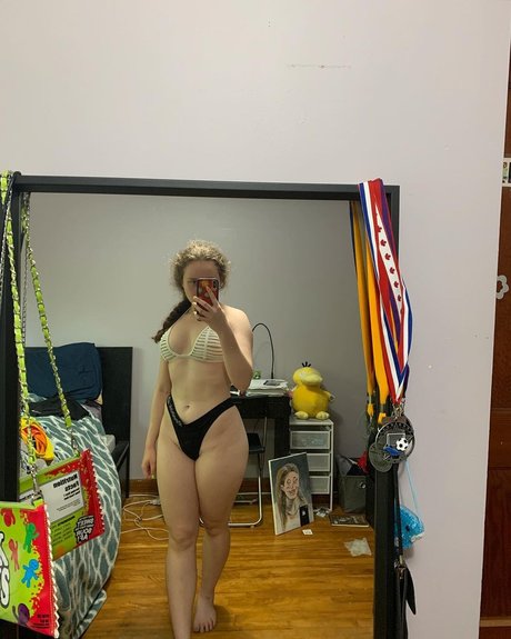 姉妹のOnlyFans アートヌード 画像