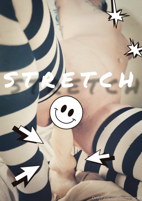 ruby wolff ホット女優 写真