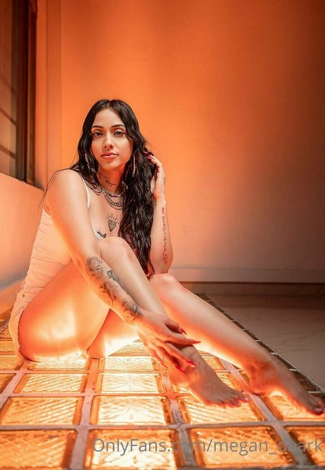 megandarkfree ヌードモデル 写真