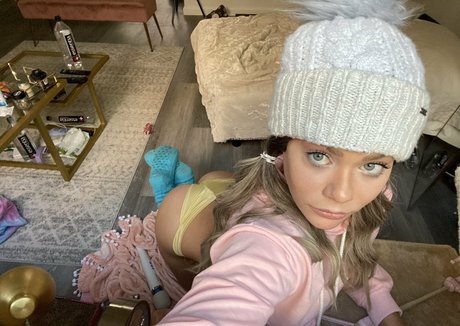 xxxriley ポルノスター アダルト 画像