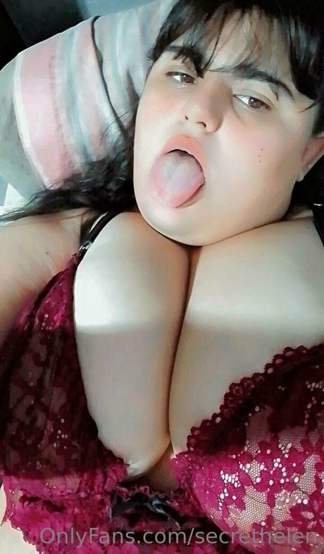 かわいい巨乳OnlyFans 裸 ギャラリー