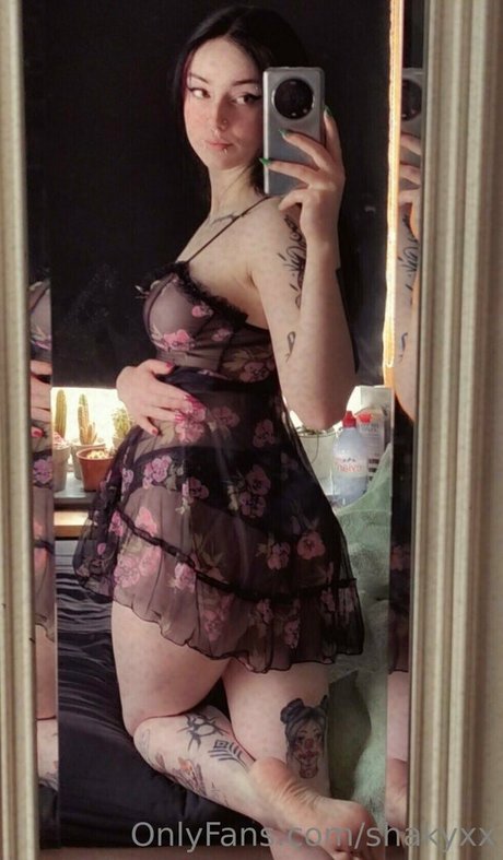 曲線美の熟女OnlyFans 美しい裸 写真