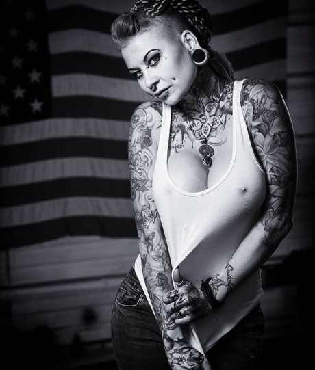 Pixta ポルノスター 画像