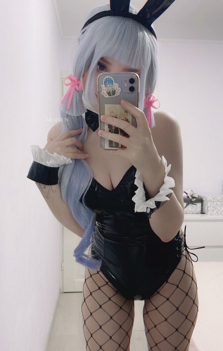 Araivun ポルノスター エロティック 画像