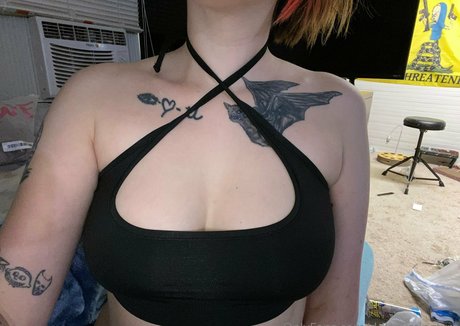 ddisgustingtxre profile image