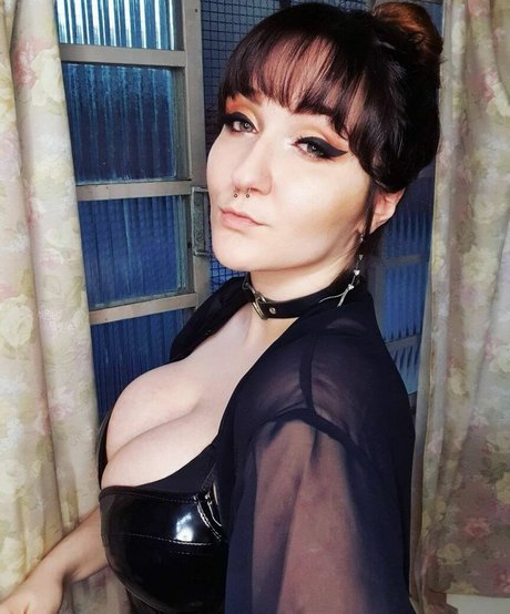 ライブストリーミングOnlyFans ポルノ 画像