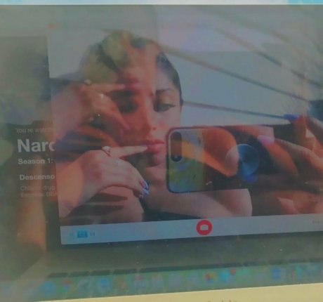 客室乗務員 OnlyFans セクシーxxx 写真