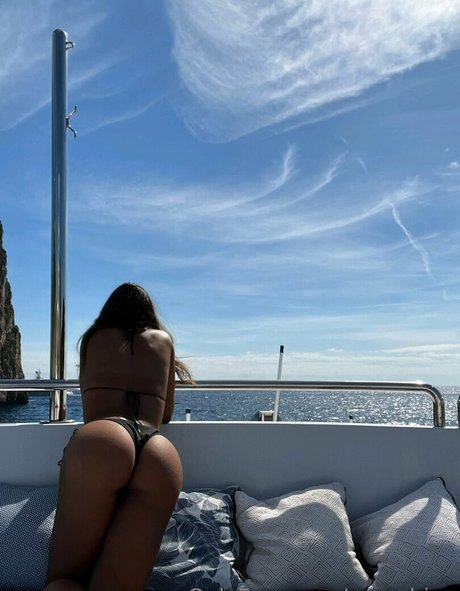 Superbinx スター ヌード 画像