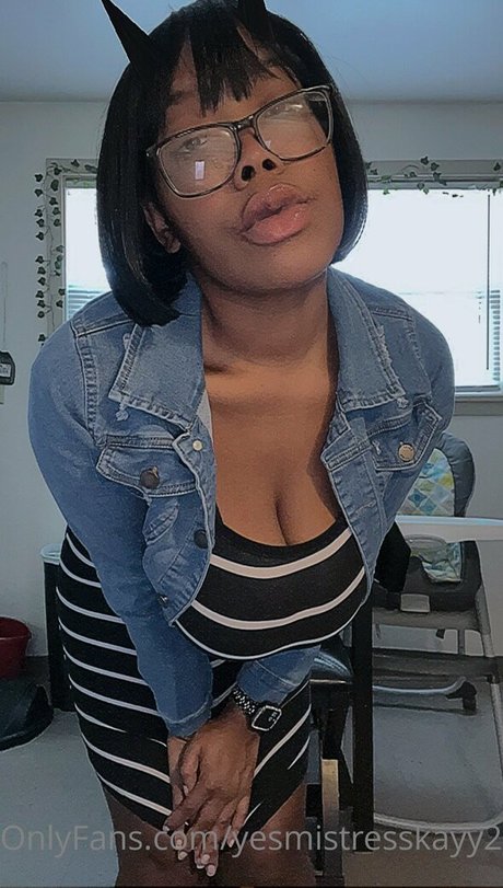 yesmistresskayy2 かわいいポルノスター ギャラリー